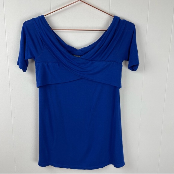 A Pea in the Pod Maternity Short Sleeve Crossover Top - Picture 1 of 7